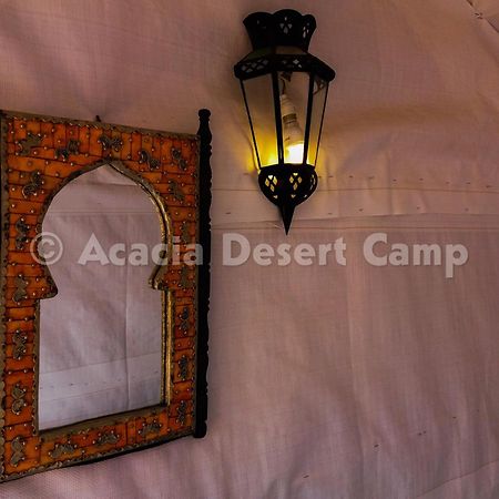 Готель Acacia Desert Camp Мерзуга Екстер'єр фото