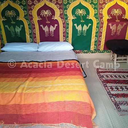 Готель Acacia Desert Camp Мерзуга Екстер'єр фото