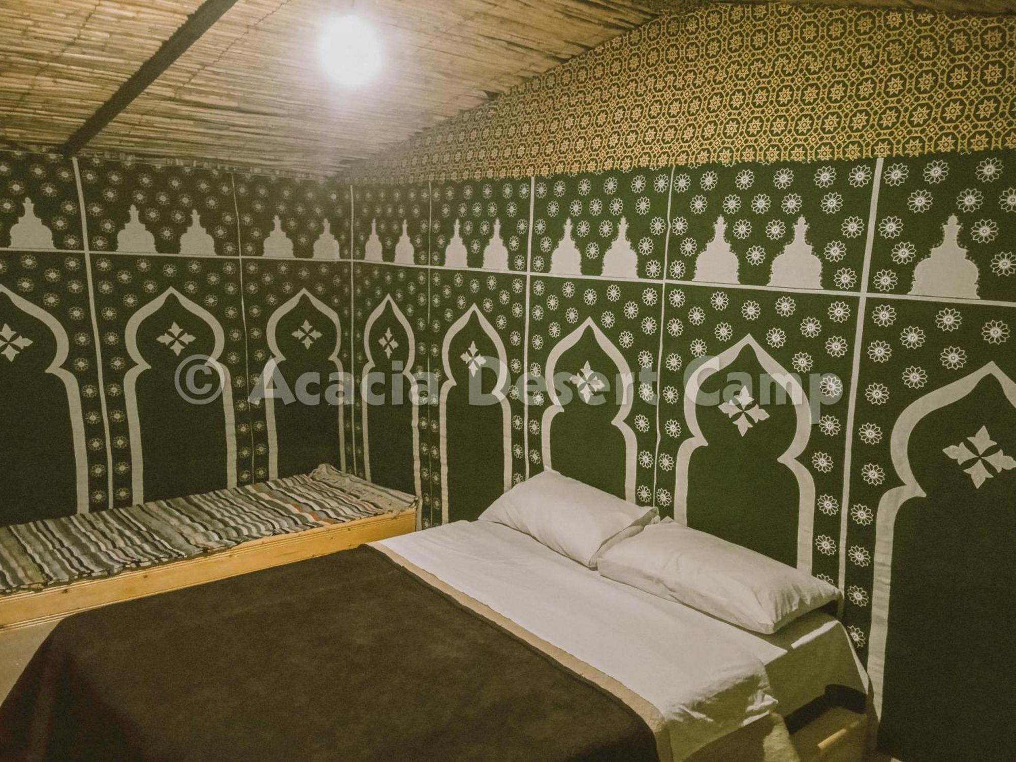 Готель Acacia Desert Camp Мерзуга Екстер'єр фото